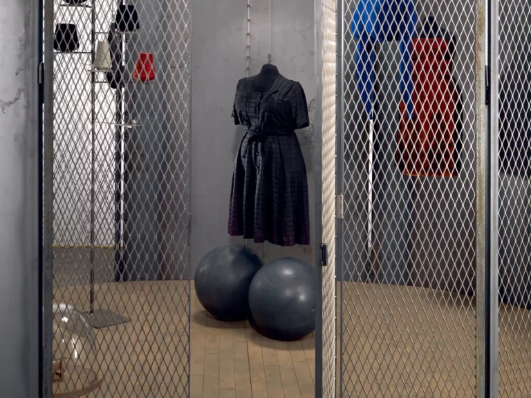 Read more about the article 《루이즈 부르주아: 덧없고 영원한》 전시 후기 / 호암미술관 전시